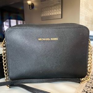 Michael Kors Jet Set Large East West Crossbody